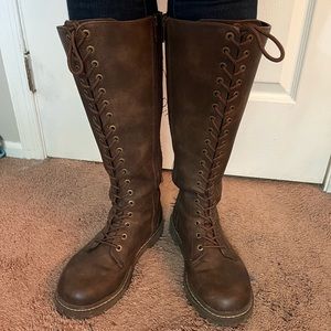 Torrid 15765996 Combat Lace Up Knee High Boots sz 10 wide calf
